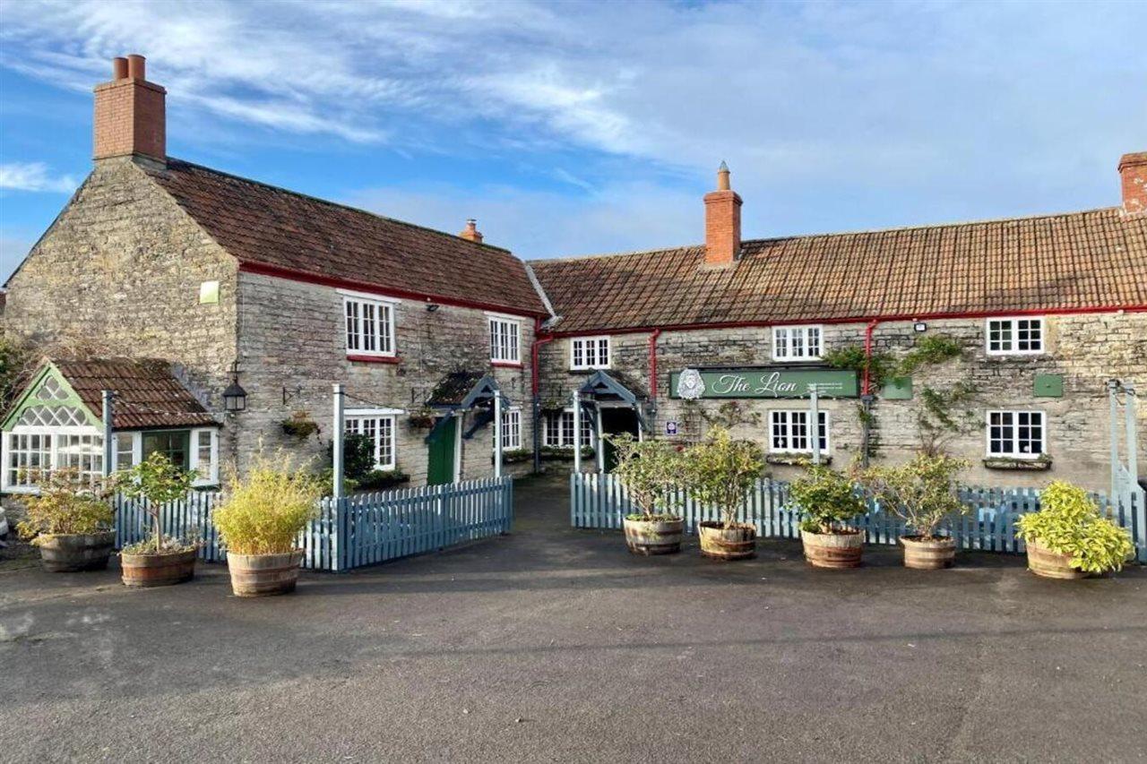 The Lion At West Pennard Hotel Exterior foto The Old Inn, Great Bowden