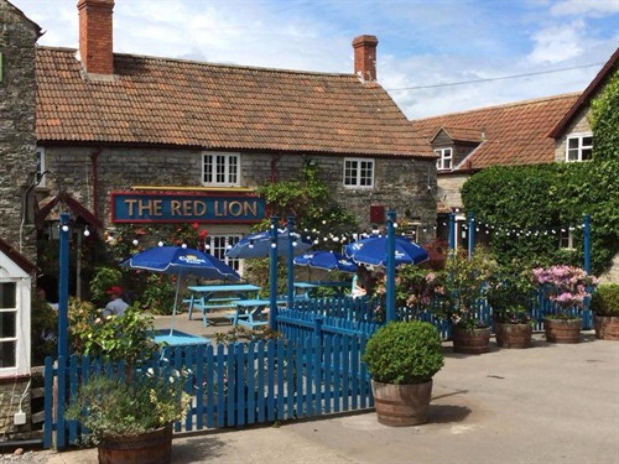 The Lion At West Pennard Hotel Exterior foto The Red Lion